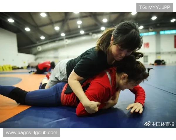 日本队足球训练强度揭秘 运动科学与体能提升的双重挑战