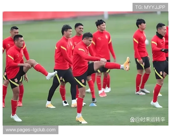 中国足球球员转圈引发热议 技巧与心态成焦点讨论